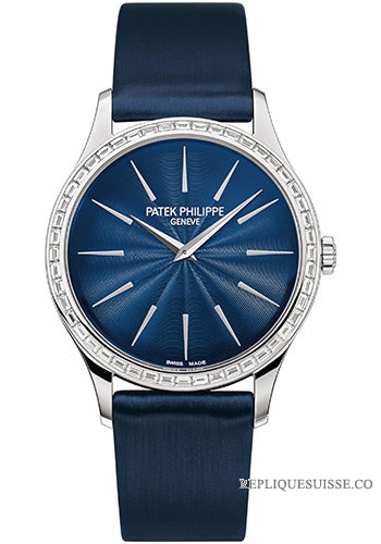 Patek Philippe Calatrava Femme Blouson a La Main Cadran Bleu Nuit 4897 / 300G-001 Montres Copie