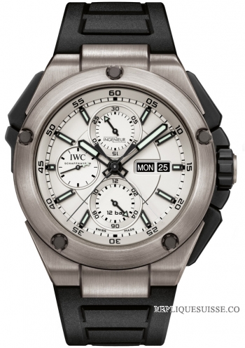 IWC Ingenieur Double Chronographe 45mm Montre Homme IW386501