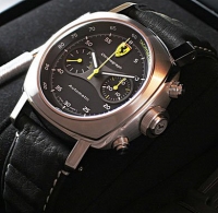 Panerai Ferrari Scuderia Chronographe Hommes FER00008 Montre Réplique