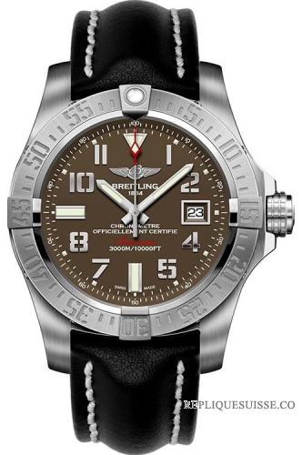 Breitling Avenger II Seawolf Acier inoxydable / Gris tungstene / Veau / Broche (A1733110 / F563 / 435X / A20BASA.1)