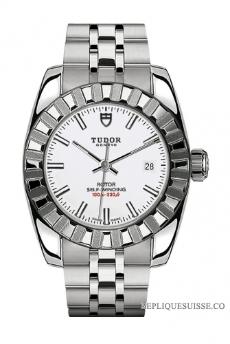 Tudor Classique 28mm Acier Inoxydable M22010-0007