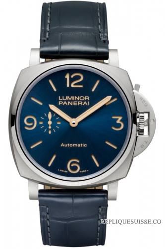 Copie Montre Panerai Luminor Due 3 Jours Automatique Titanio 45mm PAM00729