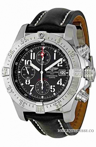 Breitling Avenger Skyland noir Dial Chronographe A1338012 Montre Réplique