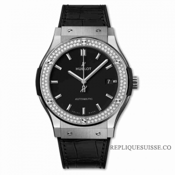 Copie Montre Hublot Titanium Diamonds 45mm Classic Fusion automatiques 511.NX.1171.LR.1104