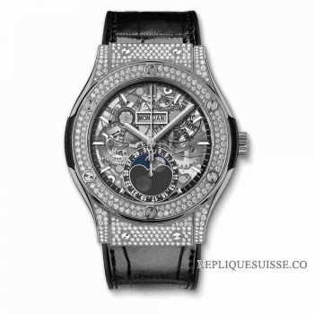 Copie Montre Hublot Fusion Clasique Aerofusion Moonphase Titanium Pave 45mm 517.NX.0170.LR.1704