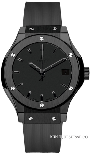 Hublot Classic Fusion Quartz Ceramic 38mm hommes Montre 561.CM.1110.RX