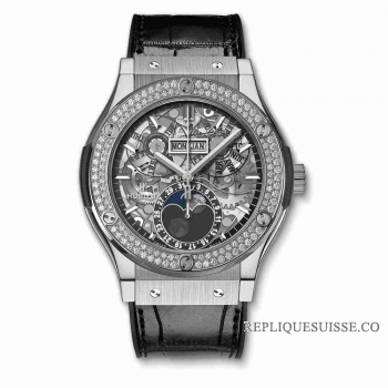 Copie Montre Hublot Classic Fusion Aerofusion Moonphase Titane Diamants 45mm 517.NX.0170.LR.1104